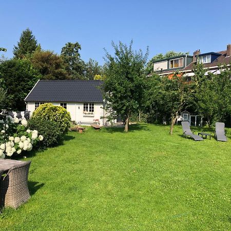 Tiny house in tuin van de statige villa Mariahof Dordrecht Buitenkant foto